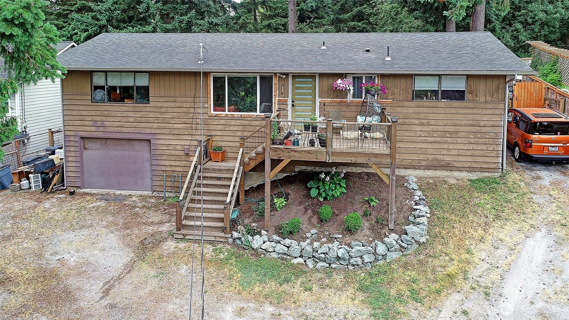 355 Selkirk Dr Camano Island WA 98282