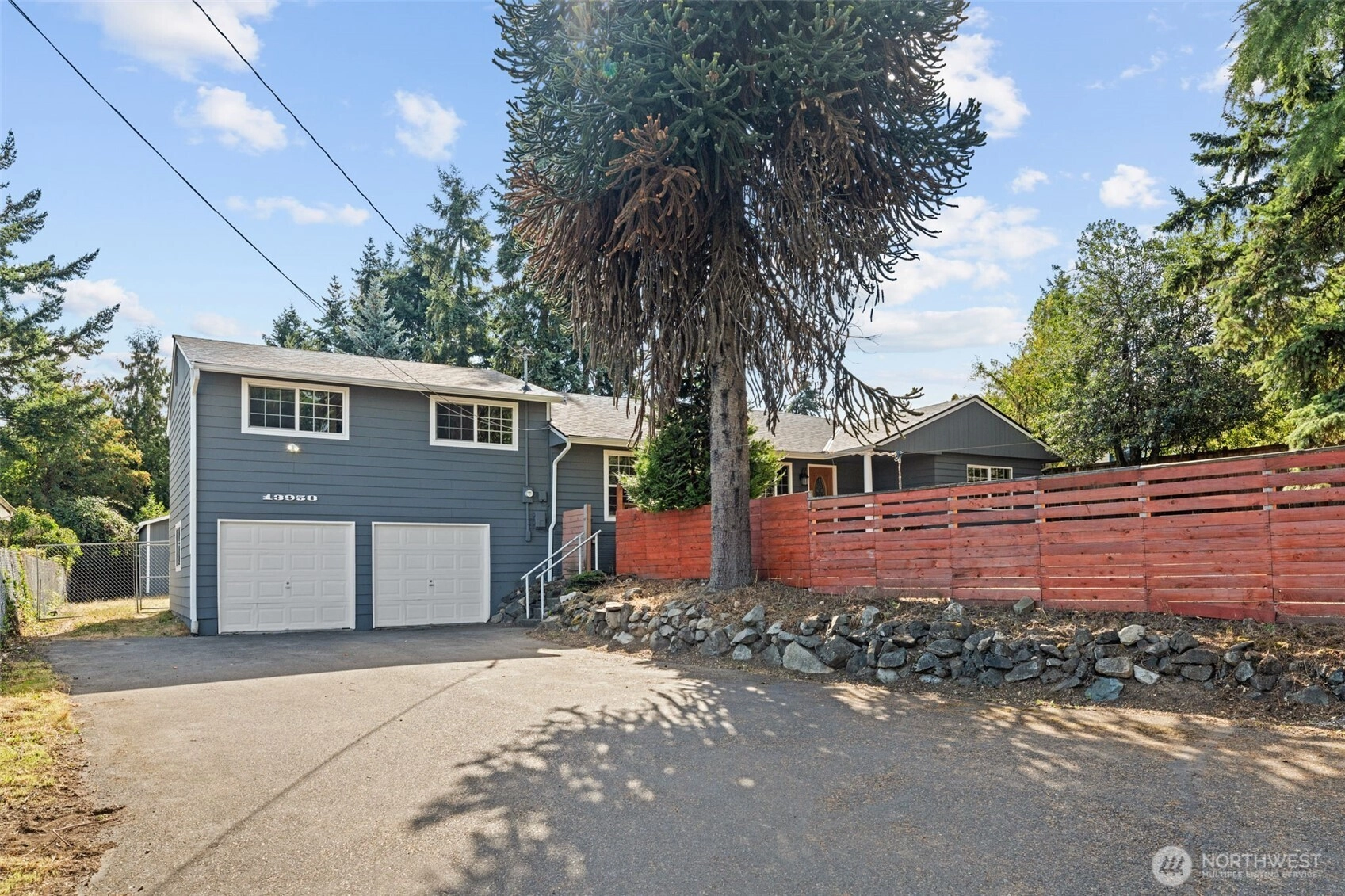 13958 51st Ave S Tukwila WA 98168
