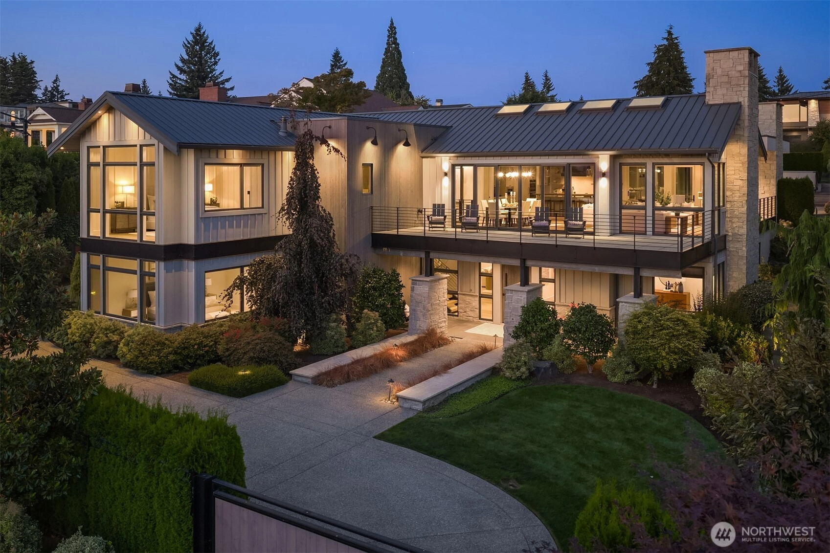 1918 94th Ave NE Clyde Hill WA 98004