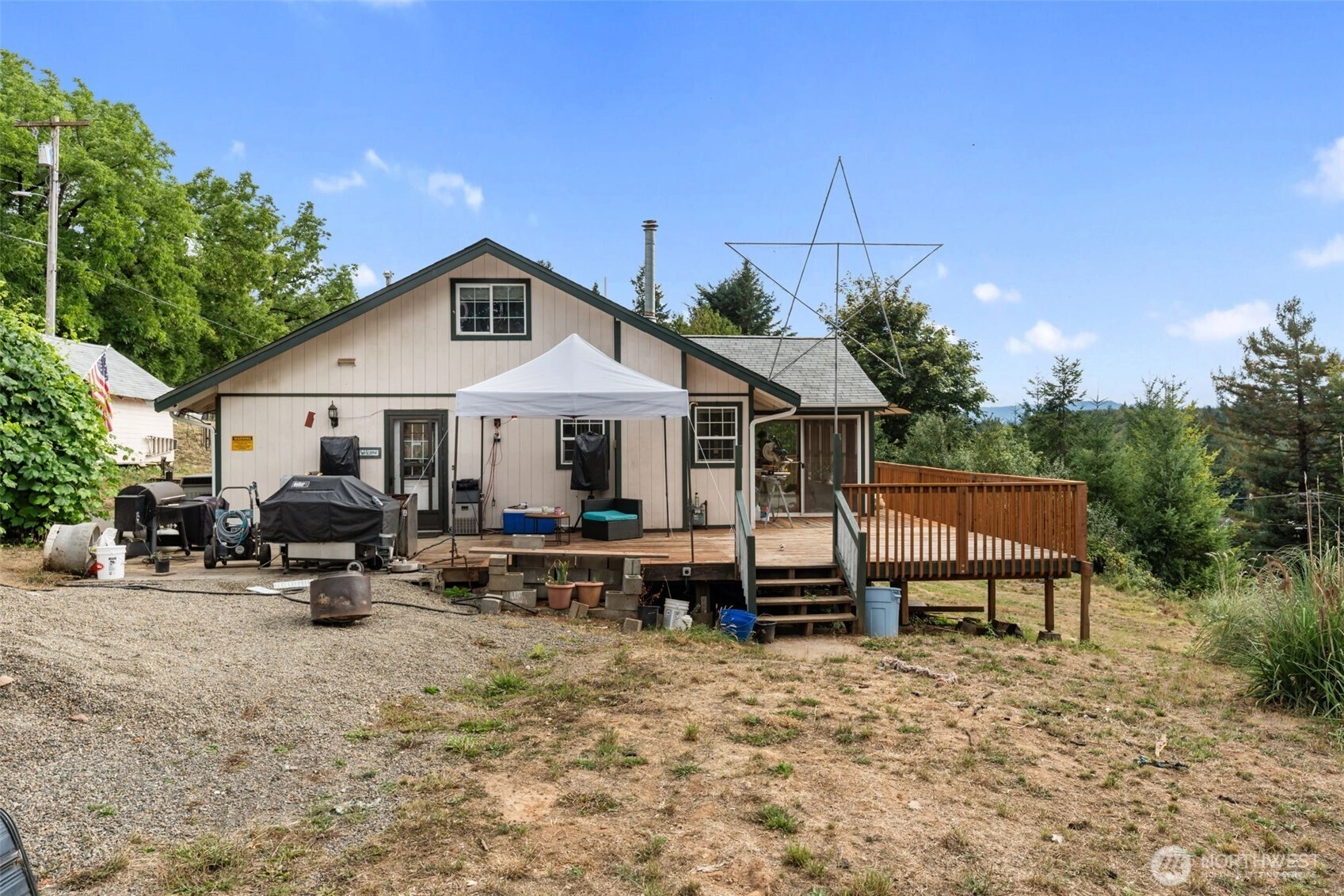 811 NE 2nd St Winlock WA 98596