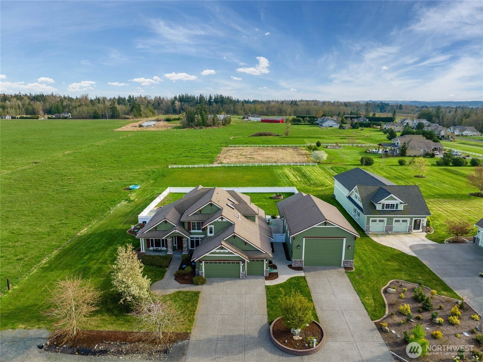 14394 Roadrunner Ln Unit  Burlington WA 98233