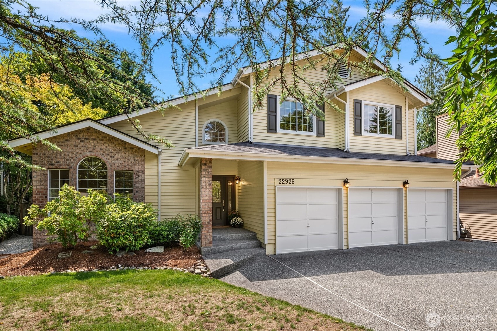 22925 NE 15th Pl Sammamish WA 98074