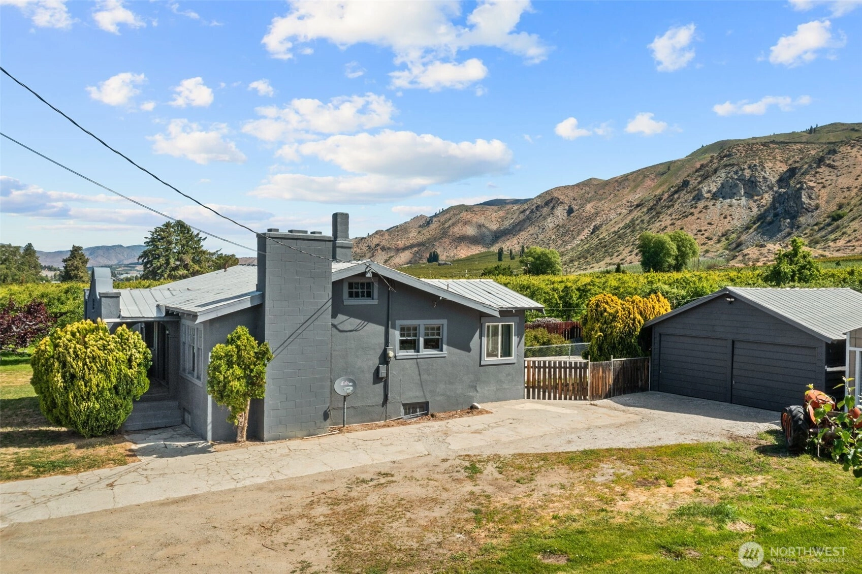 21500 Us97 Orondo WA 98843