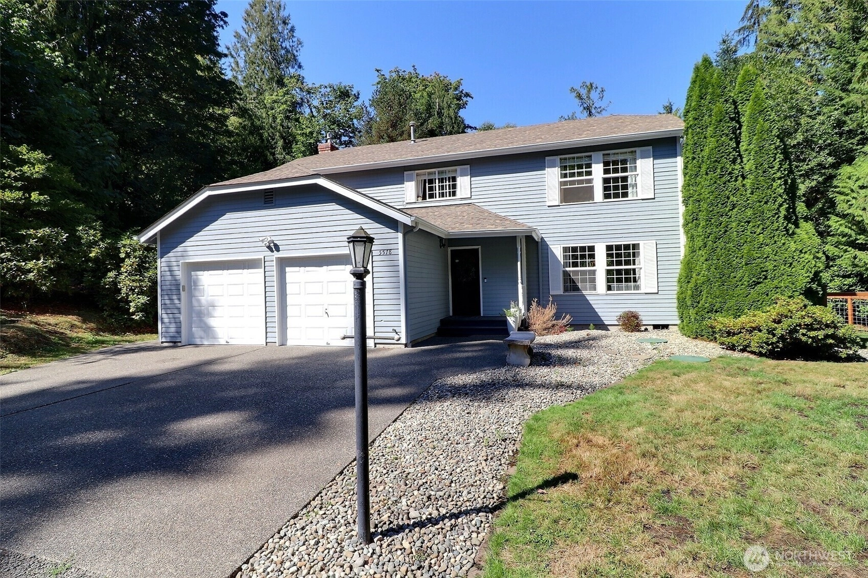 5578 Lynwood Center Rd NE Bainbridge Island WA 98110