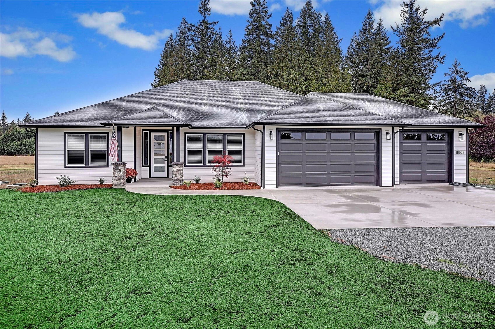 27014 36th Ave NW Unit  Stanwood WA 98292