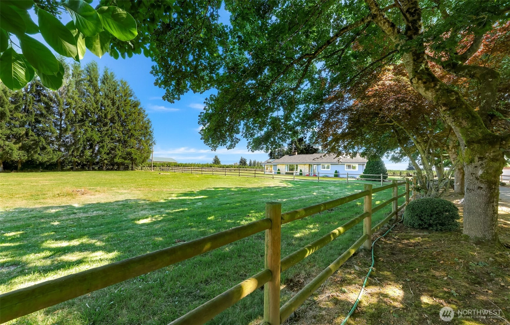 271 E Bartlett Rd Lynden WA 98264