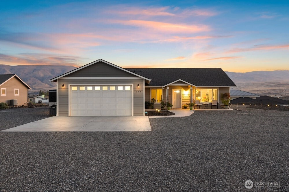 208 SW Moon River View Mattawa WA 99349