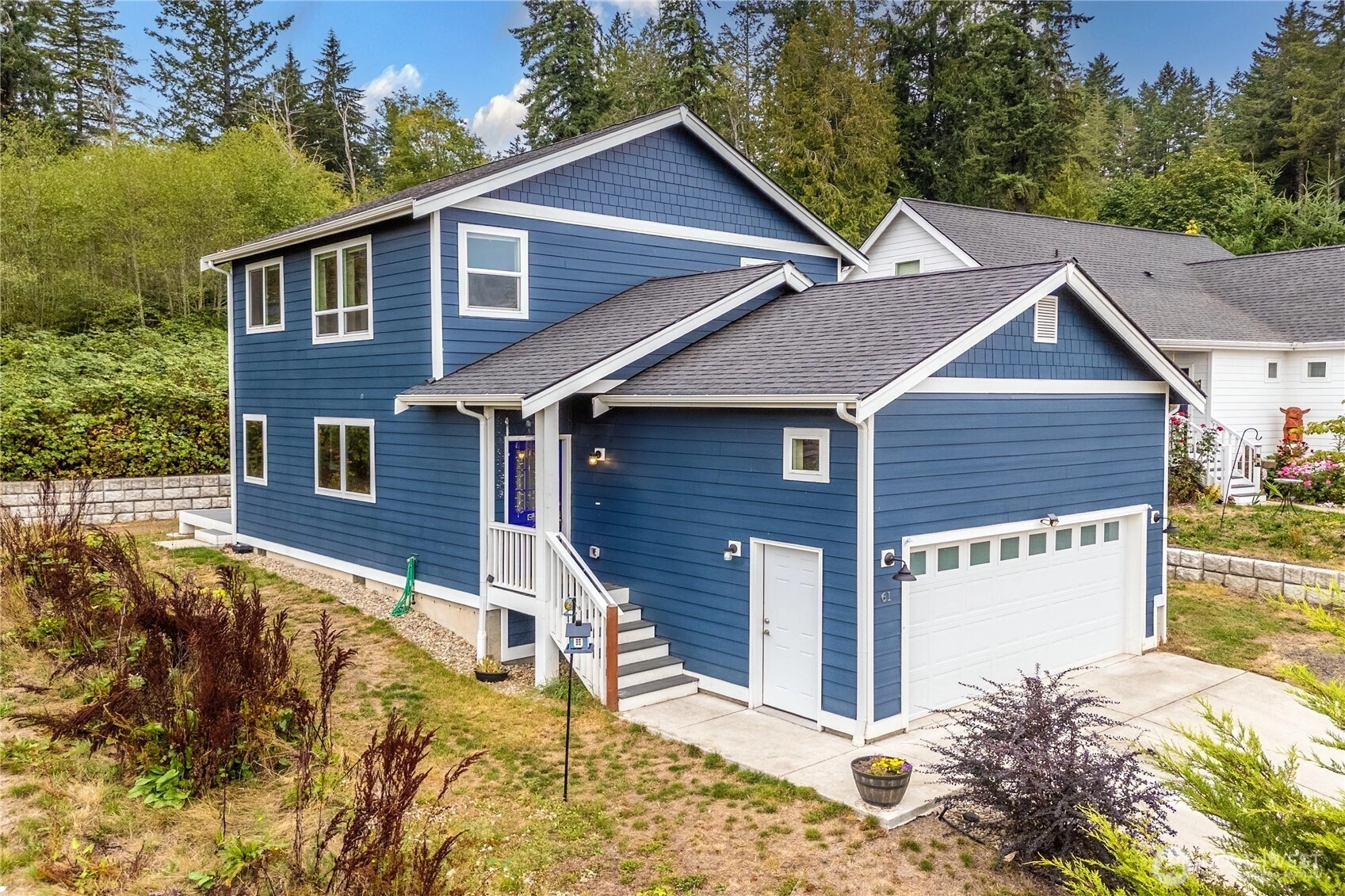 61 E Brady Loop Unit  Allyn WA 98524