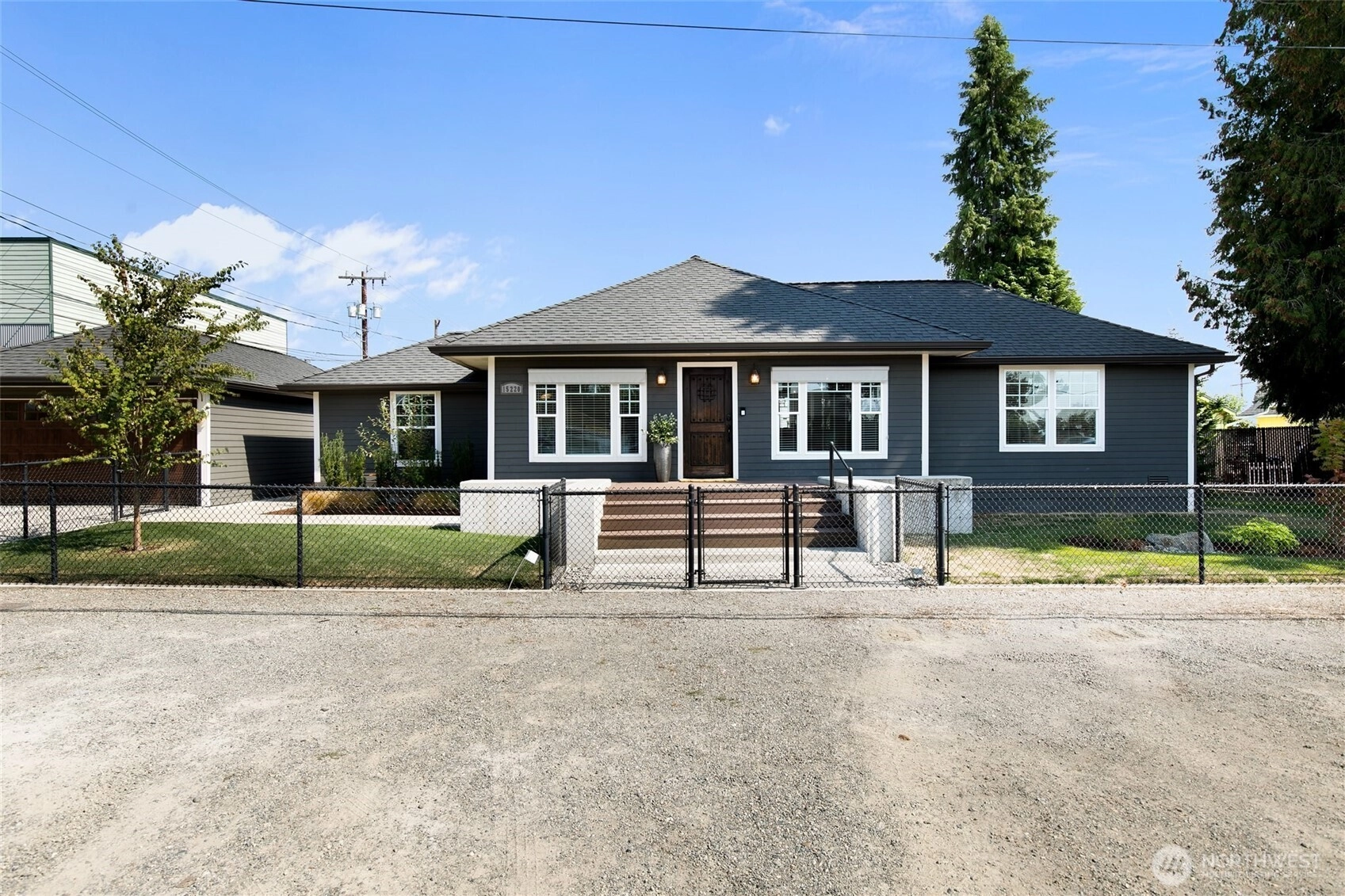 15220 9th Ave SW Burien WA 98166