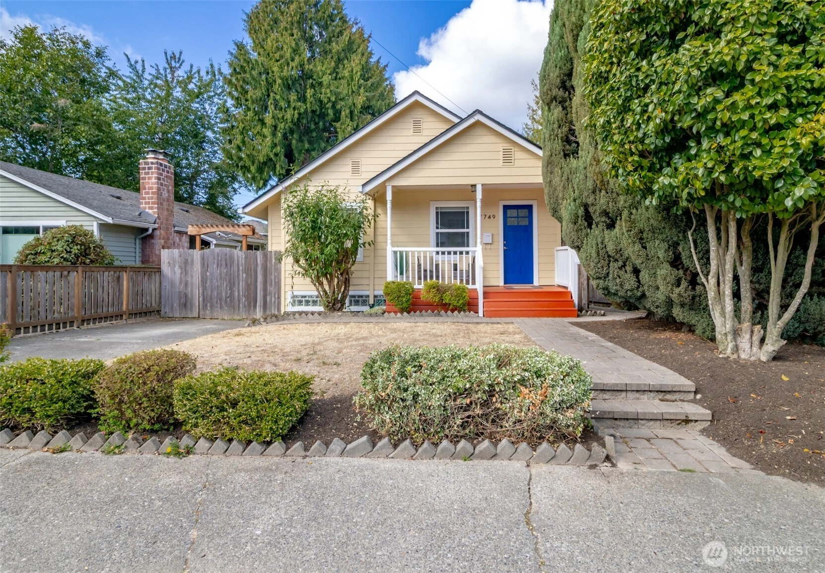 7749 17th Ave SW Unit  Seattle WA 98106