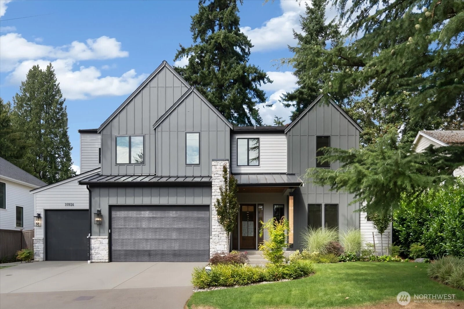 10924 SE 24th Pl Bellevue WA 98004