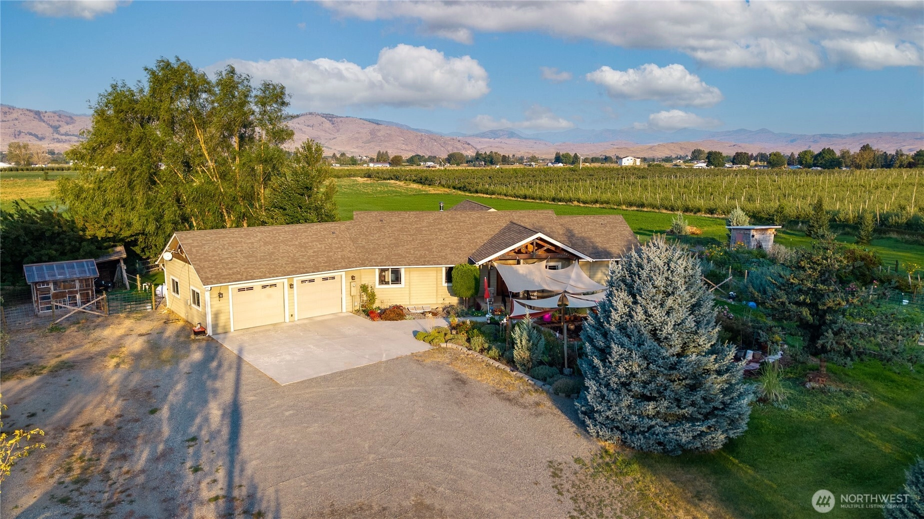 129 Robinson Canyon Rd Omak WA 98841