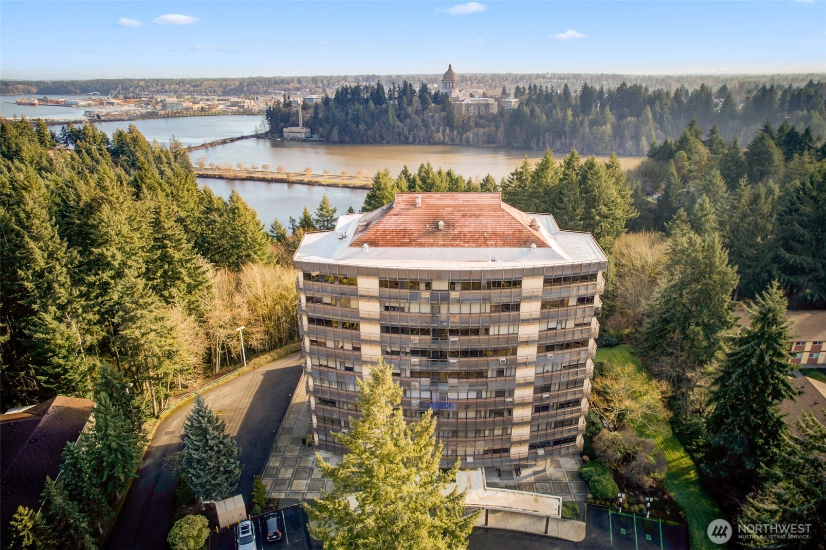 1910 Evergreen Park Dr SW Olympia WA 98502
