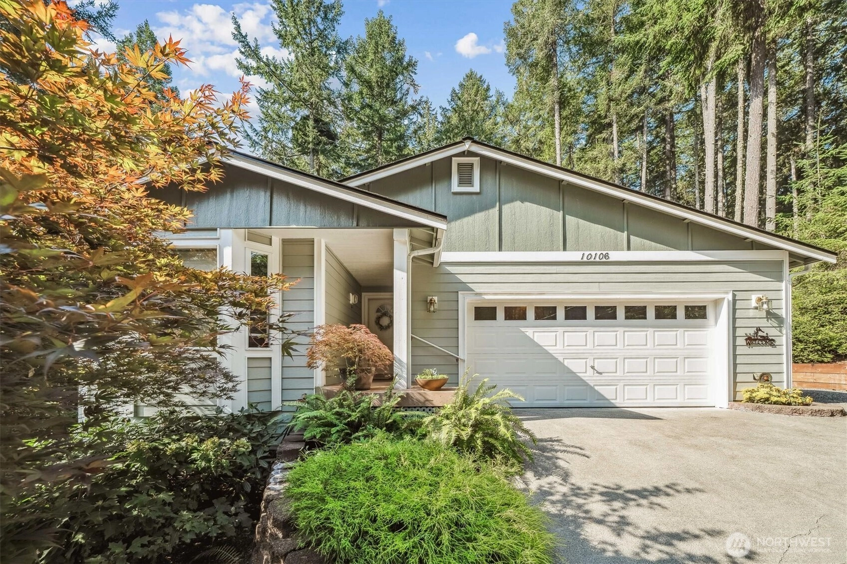 10106 Edgewood Dr Unit  Anderson Island WA 98303