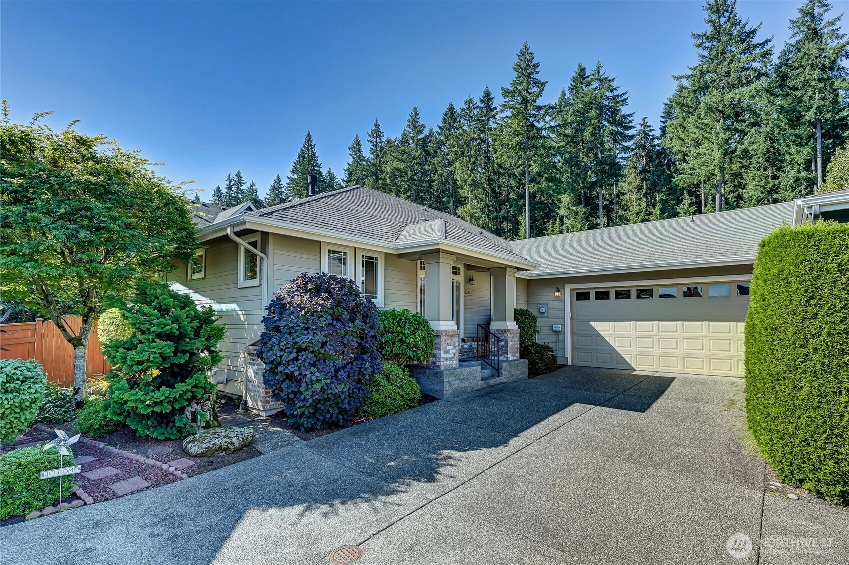 22841 NE 130th St Unit  Redmond WA 98053