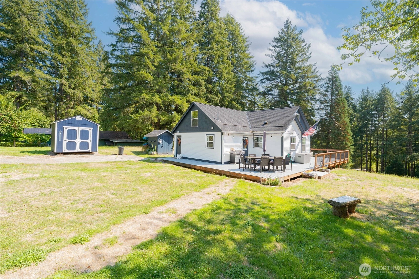109 Finn Hall Rd Woodland WA 98674