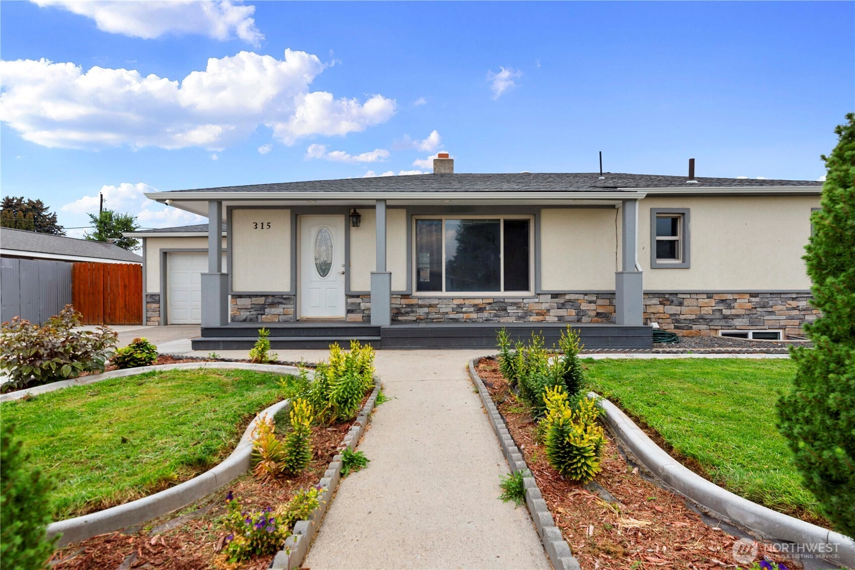 315 SW J St Quincy WA 98848
