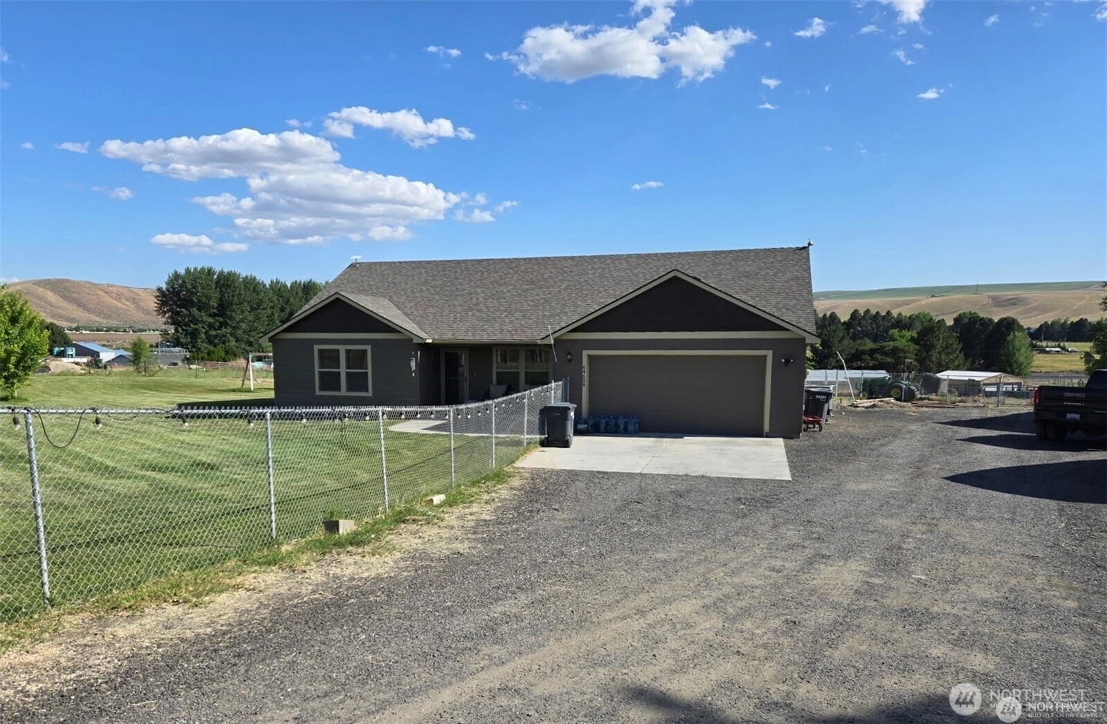 64609 Solar NE Benton City WA 99320