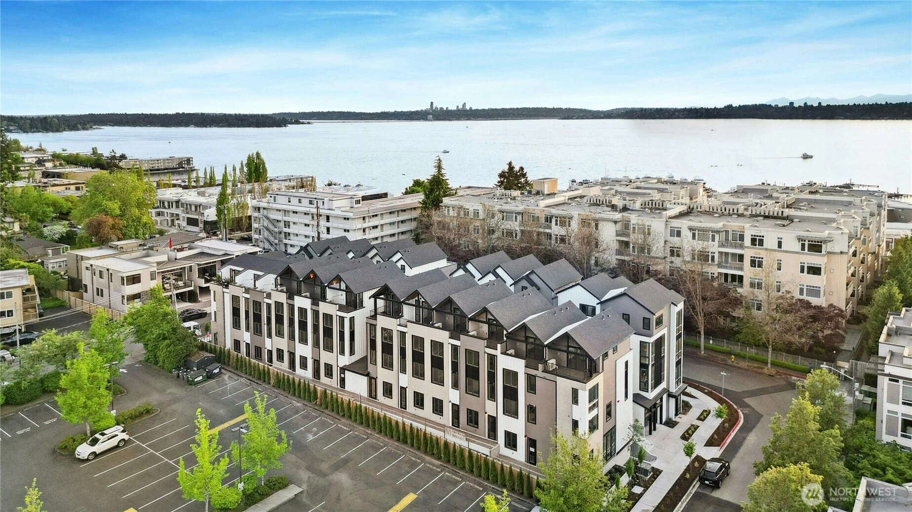 118 A 2nd St S Kirkland WA 98033