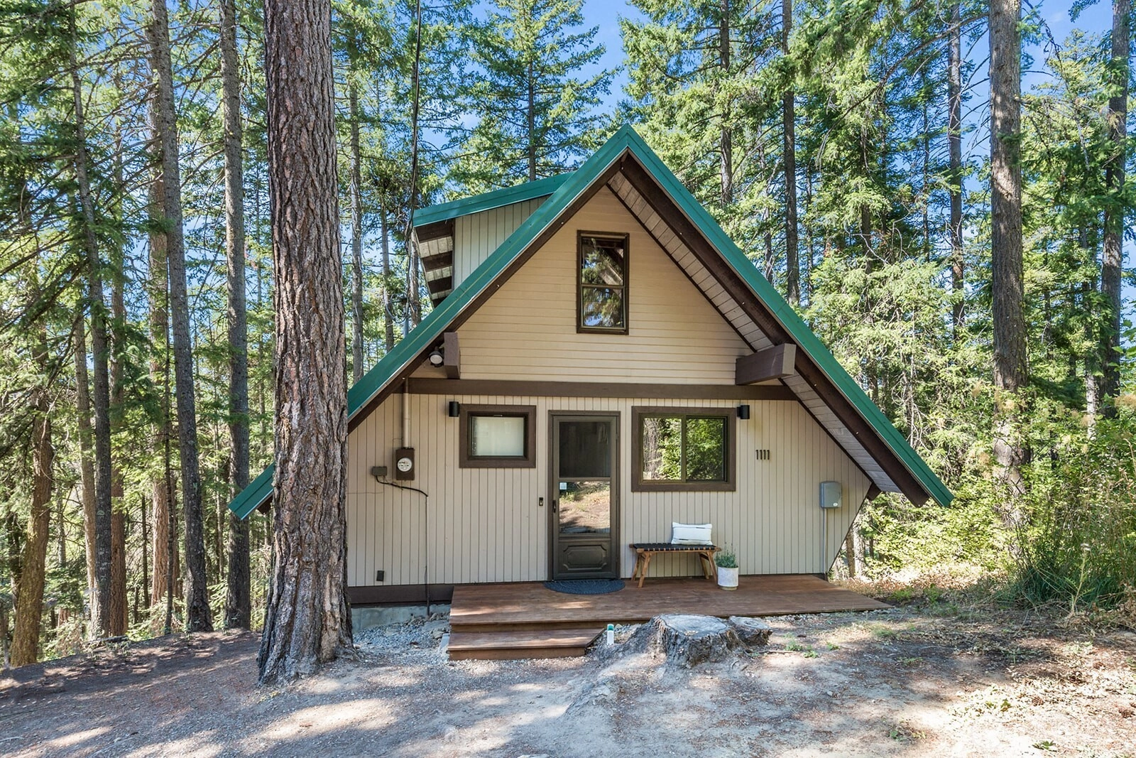 1111 Highland Loop Ronald WA 98940