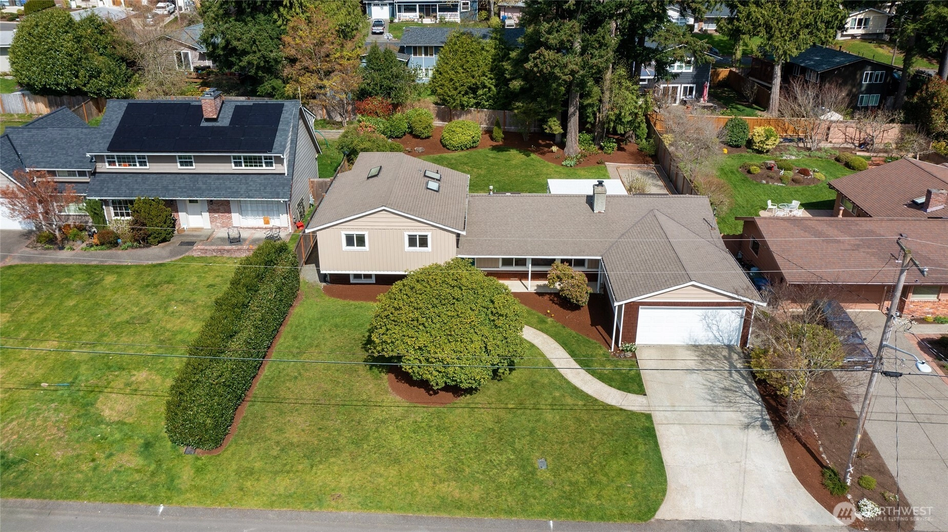 16704 SE 28th St Unit  Bellevue WA 98008