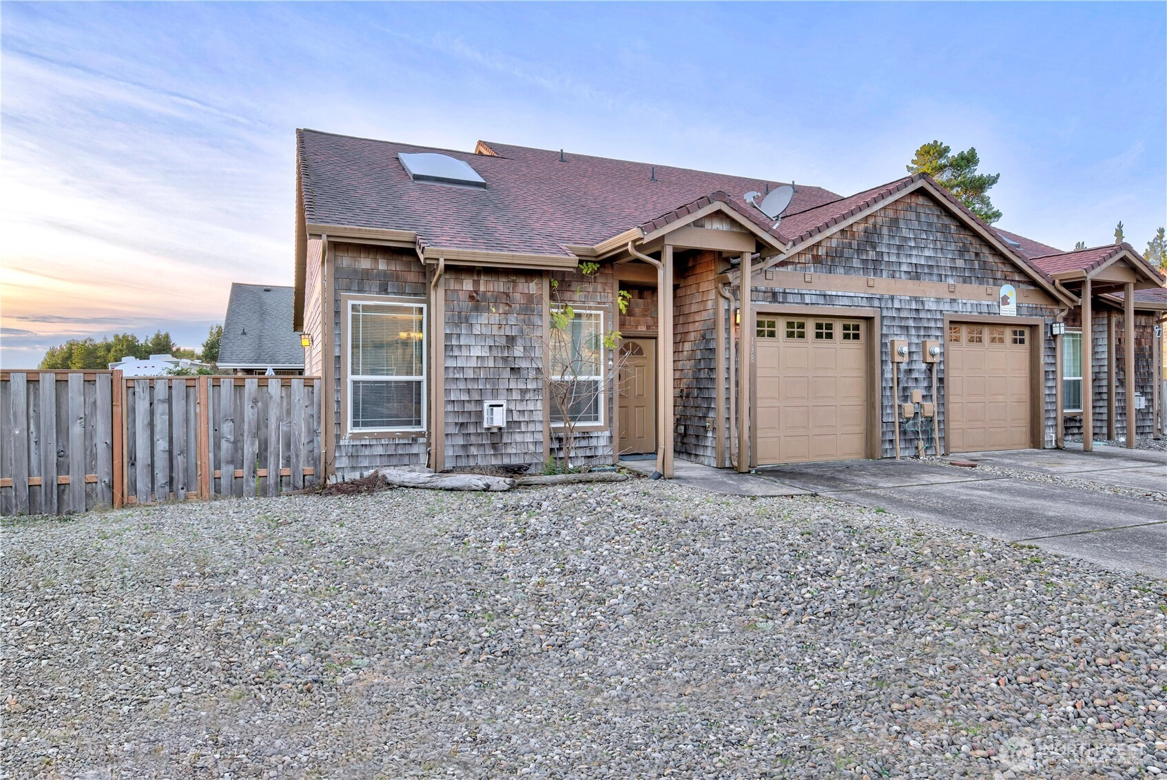 138 28th St NW Unit  Long Beach WA 98631