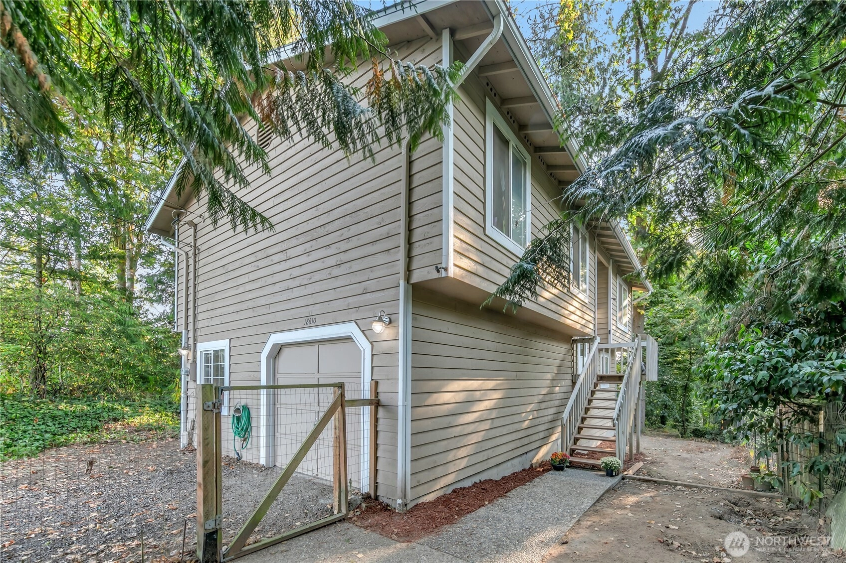 18610 5th Ave NE Unit  Suquamish WA 98392