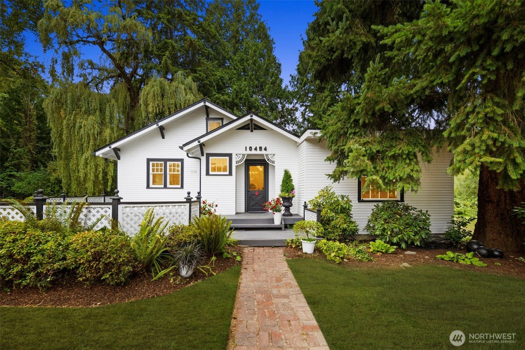 10454 Forbes Creek Dr Kirkland WA 98033