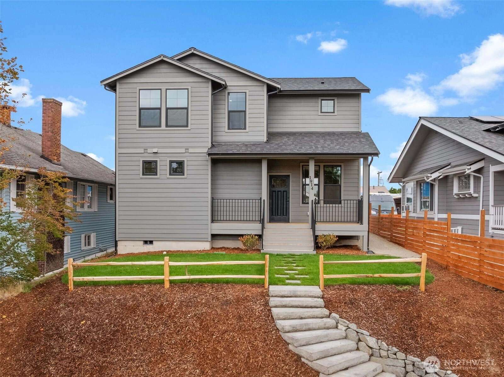 1914 4th St Bremerton WA 98337