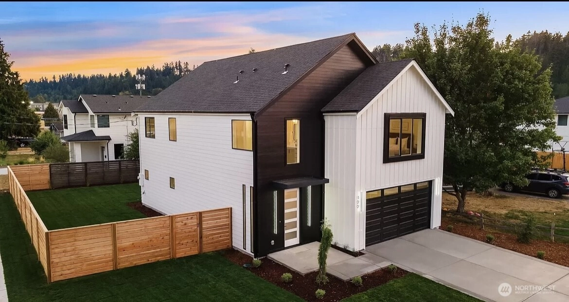122 4th Ave S Algona WA 98001
