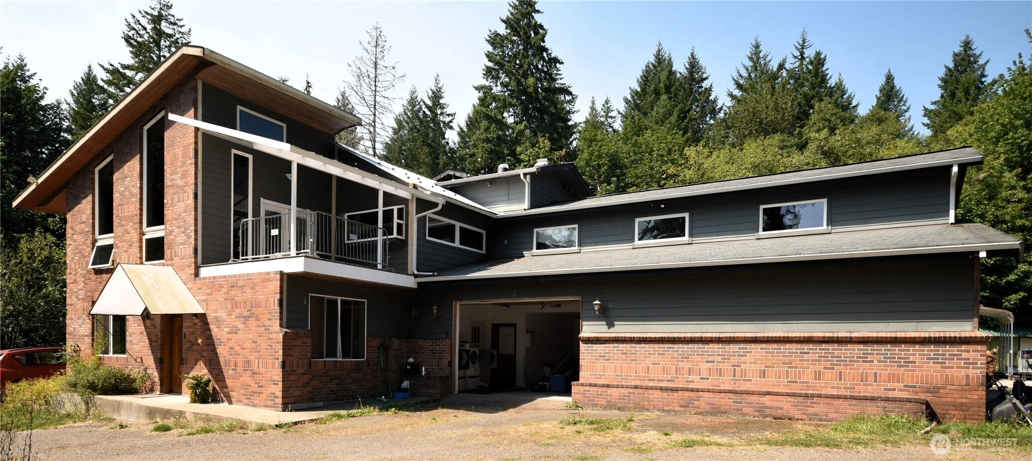 961 NE Snowcap Dr Tahuya WA 98588