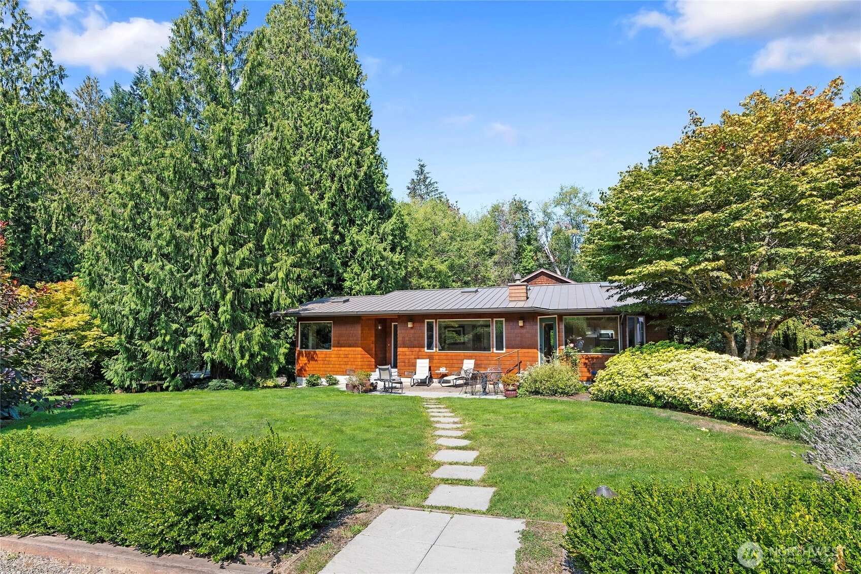 20866 Kingston St NE Unit  Indianola WA 98342