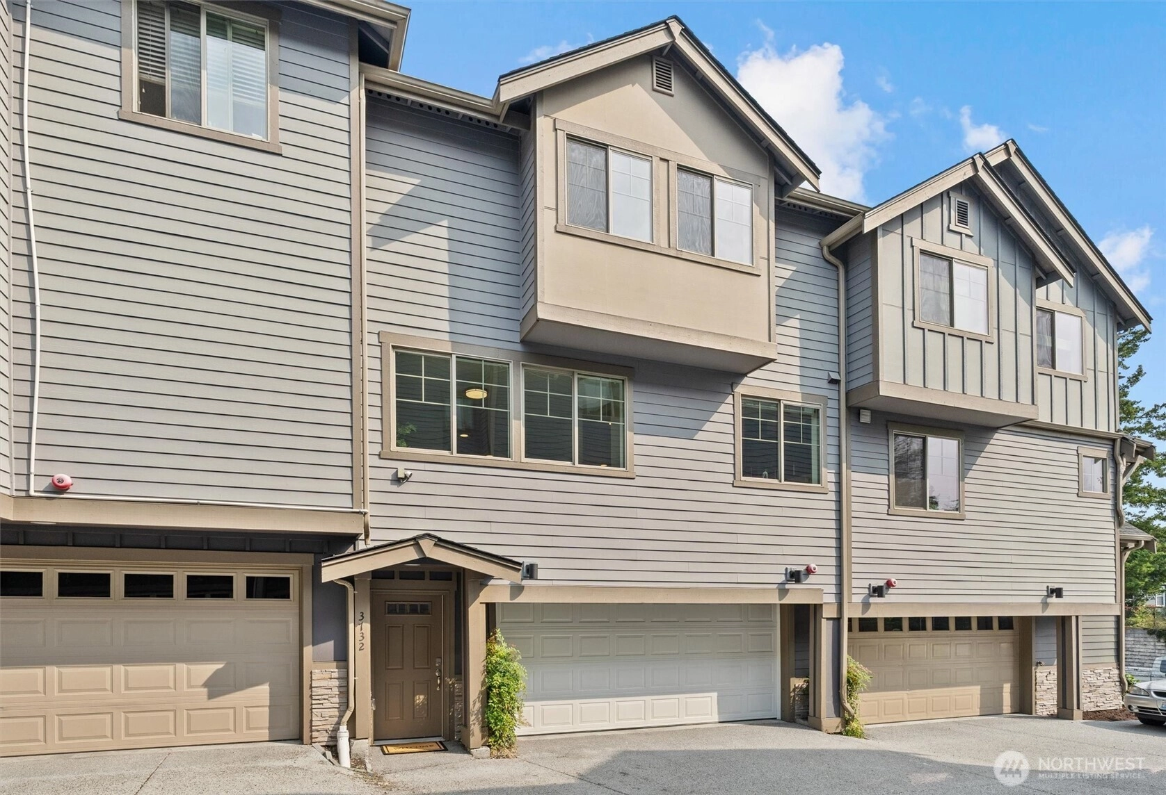 3732 Southcenter Blvd Tukwila WA 98188