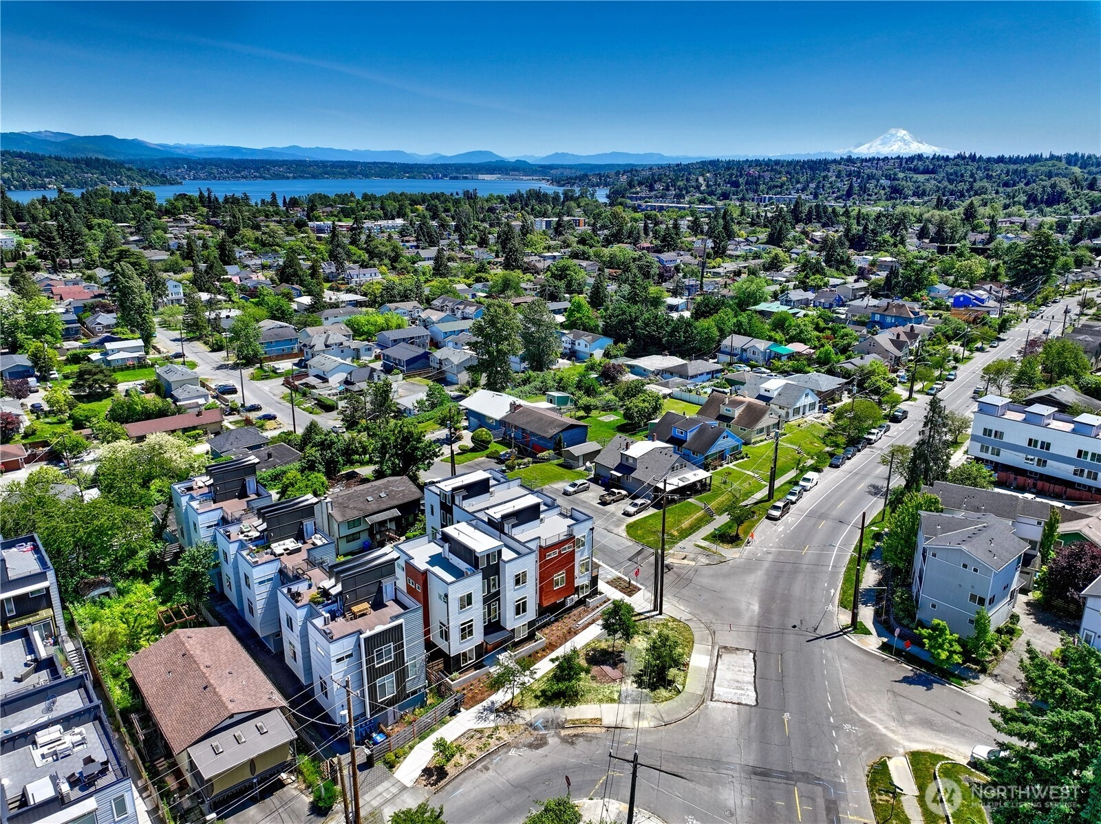 4302 S Holden St Seattle WA 98118