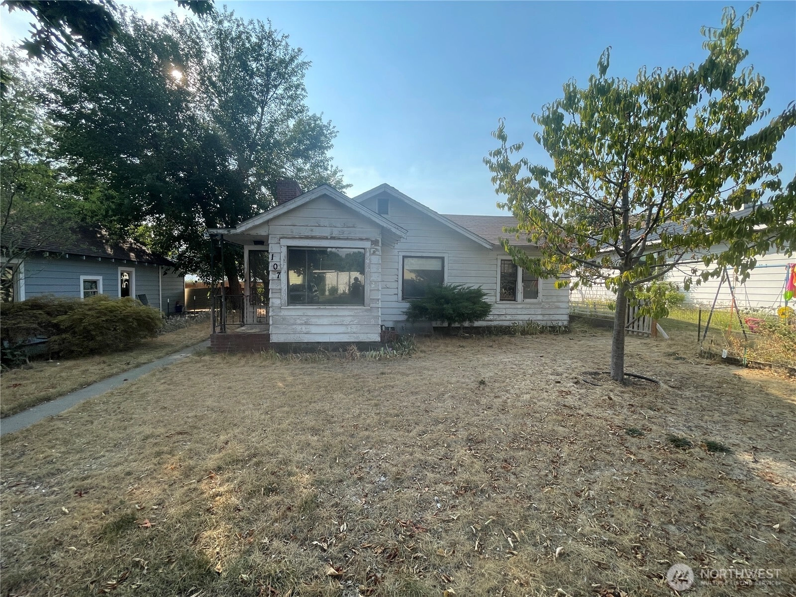 107 N Cedar St Omak WA 98841