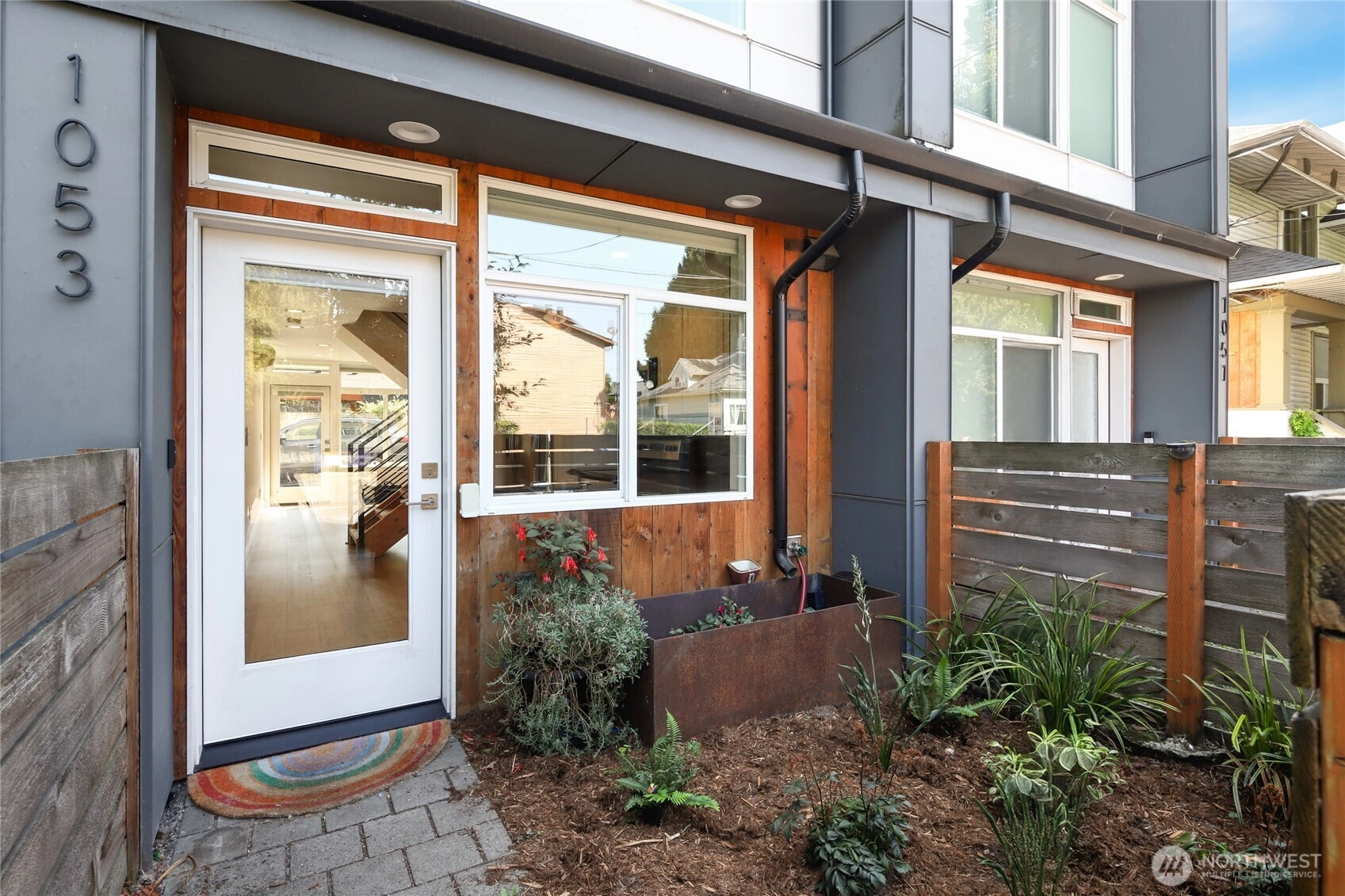 1053 S Cloverdale St Seattle WA 98108
