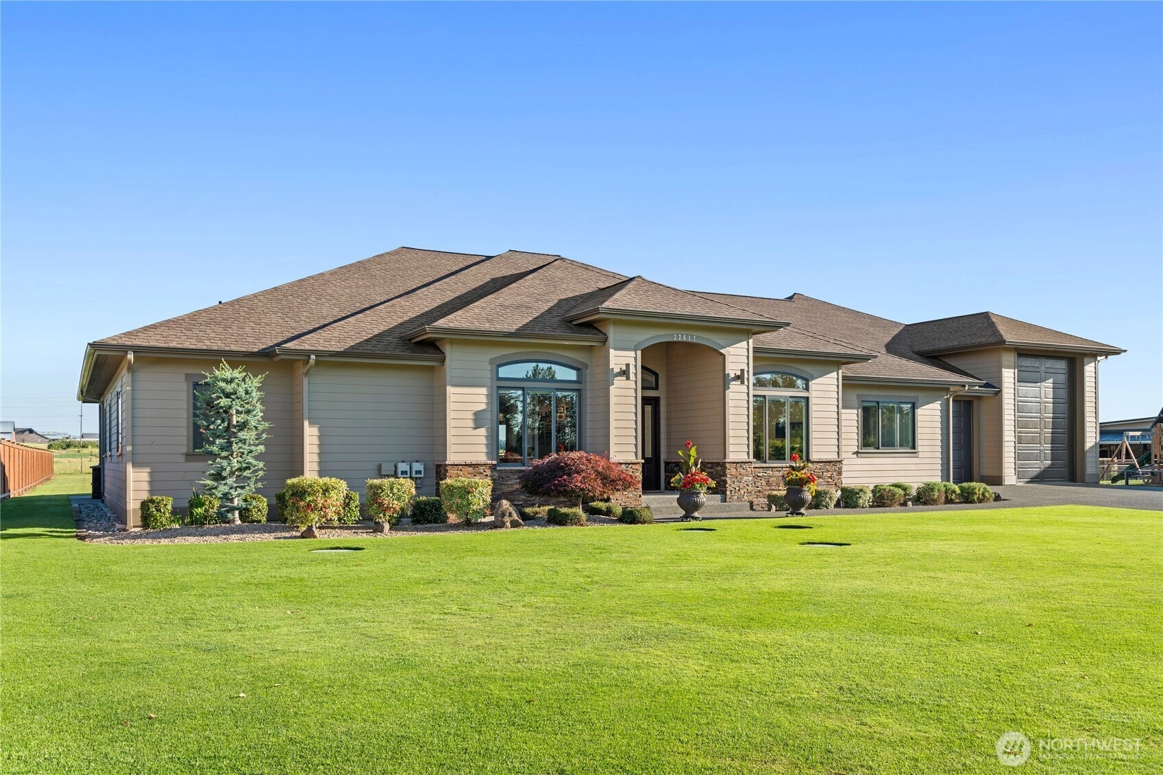 22617 SE 444th St Enumclaw WA 98022