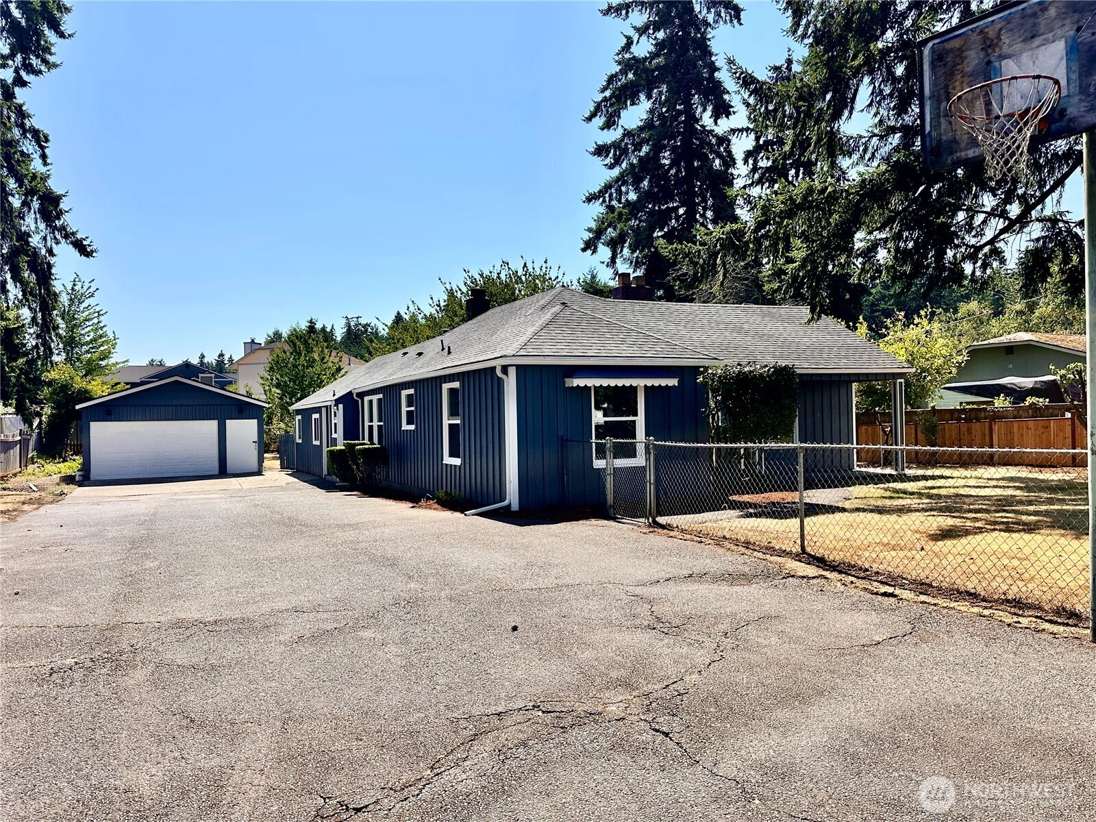 1822 Mount Rainier Blvd S Spanaway WA 98387