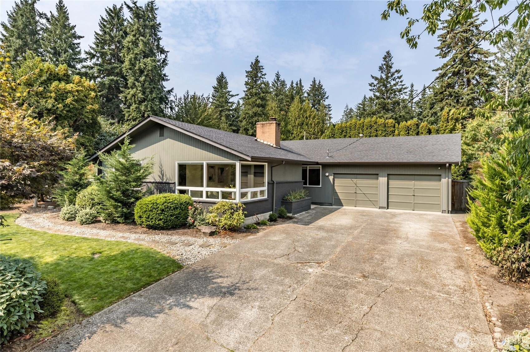 16512 SE 28th St Unit  Bellevue WA 98008