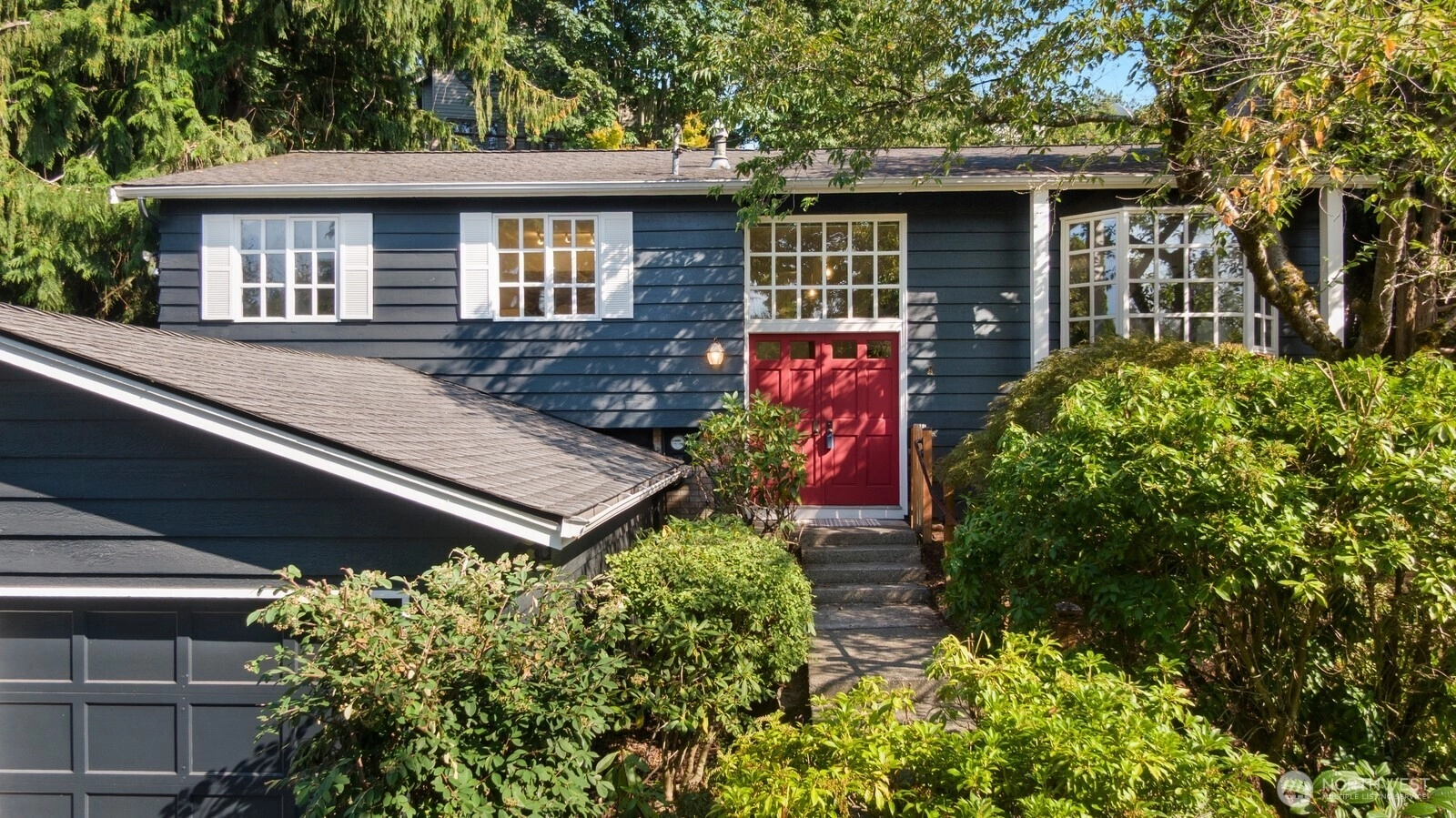 3712 79th Ave SE Unit  Mercer Island WA 98040