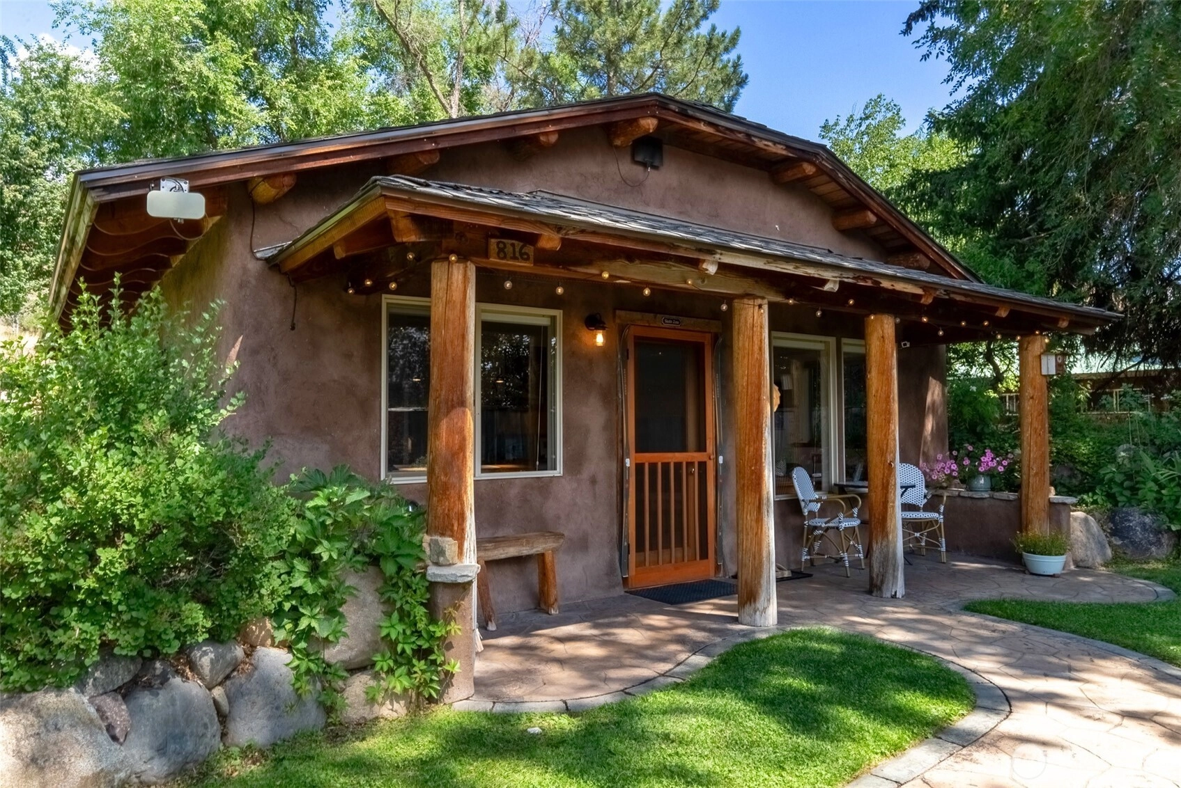 816 Castle Ave Winthrop WA 98862