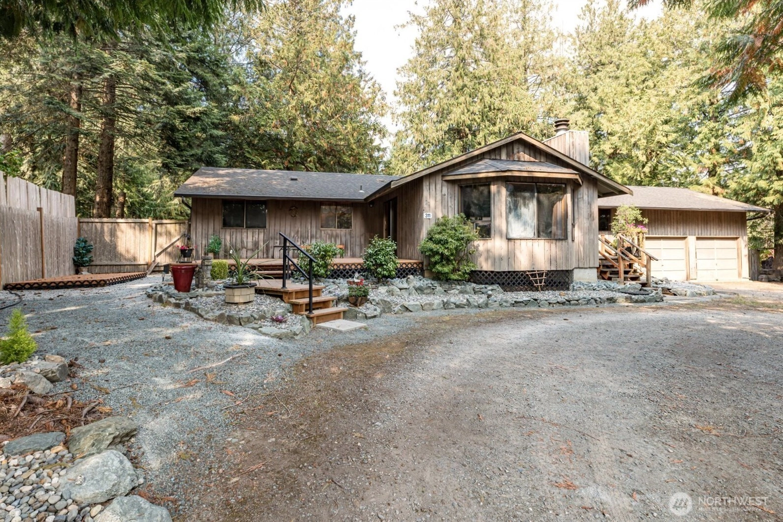 311 Willapa Pl La Conner WA 98257
