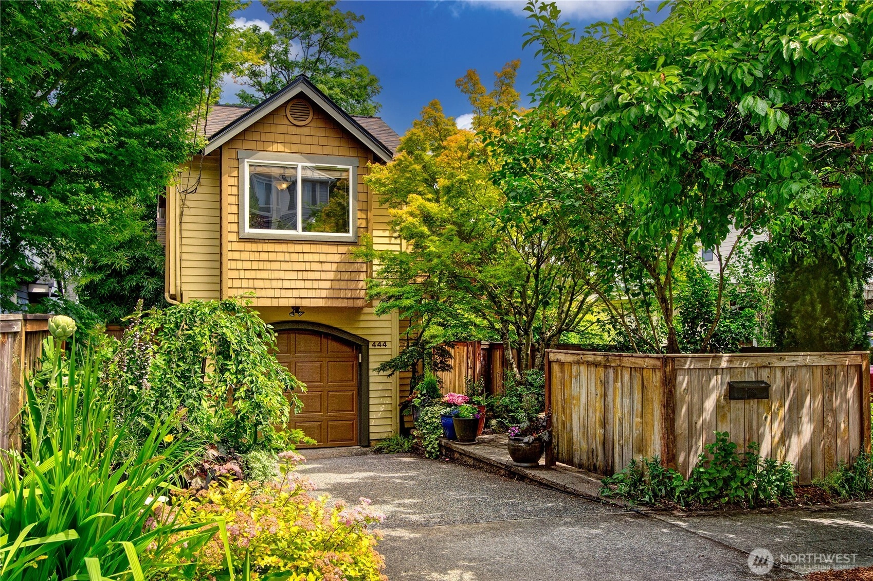 444 26th Ave E Seattle WA 98112