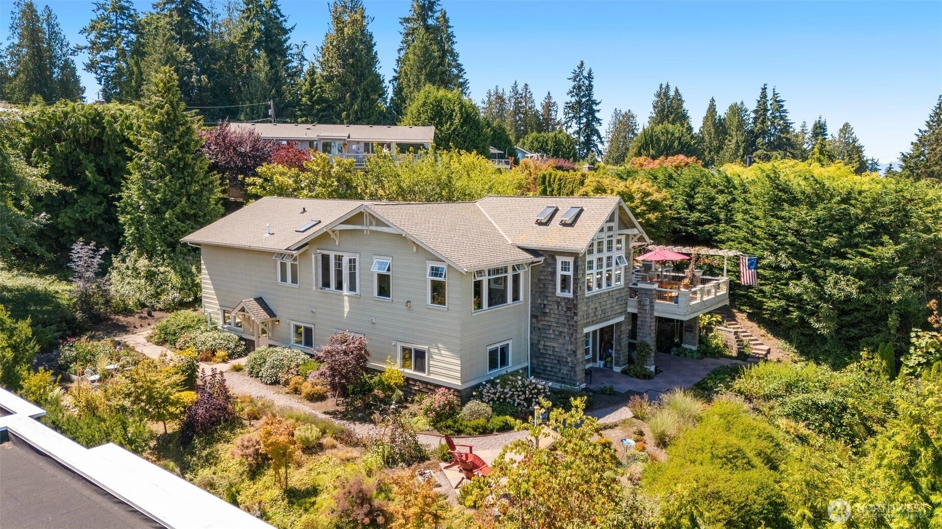 18105 Sunset Way Edmonds WA 98026