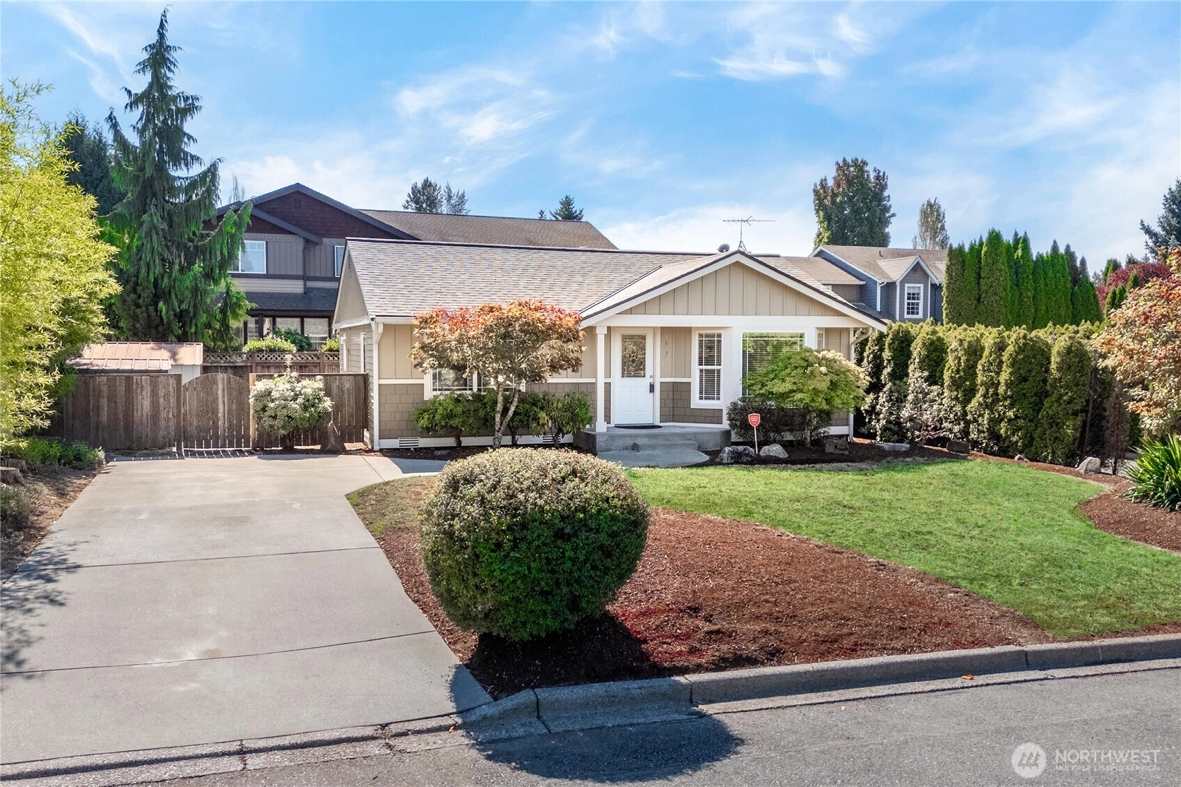 1617 NE 28th St Unit  Renton WA 98056