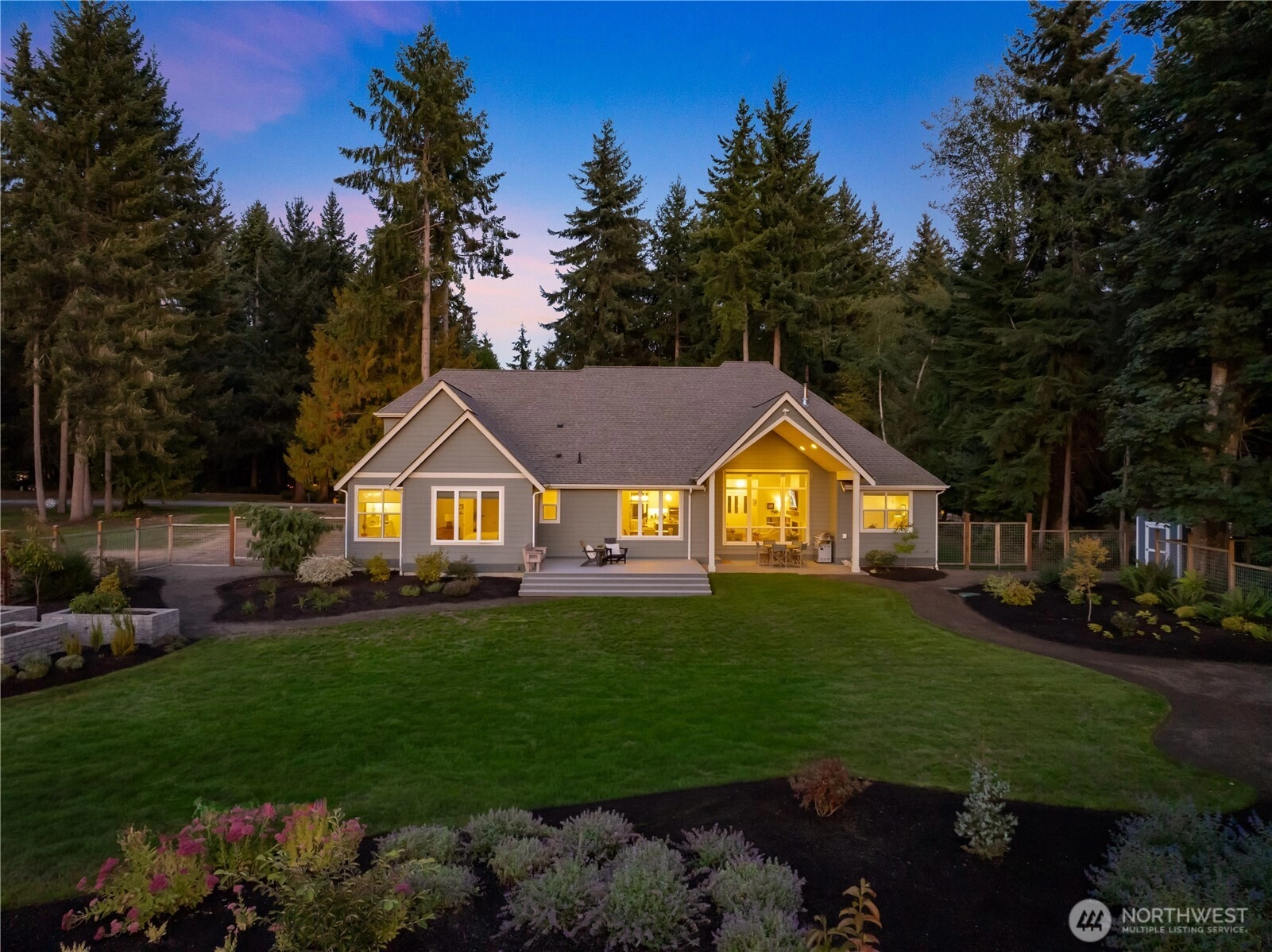 27593 Heavenly Pl NE Kingston WA 98346