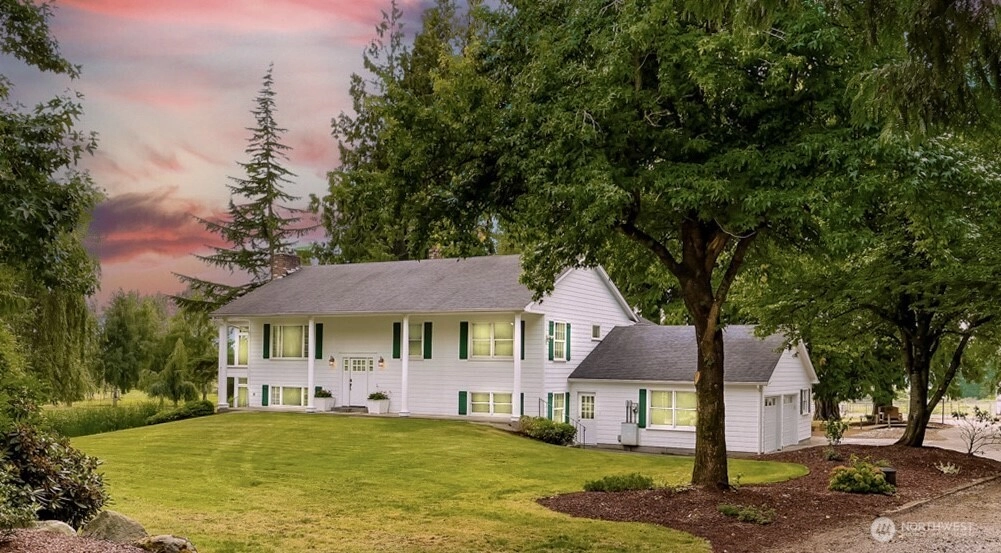 9067 Sunrise Rd Custer WA 98240