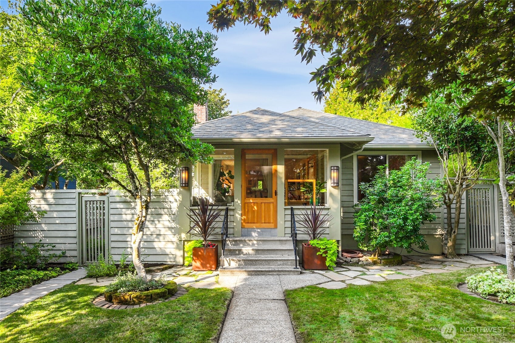 5435 45th Ave SW Seattle WA 98136