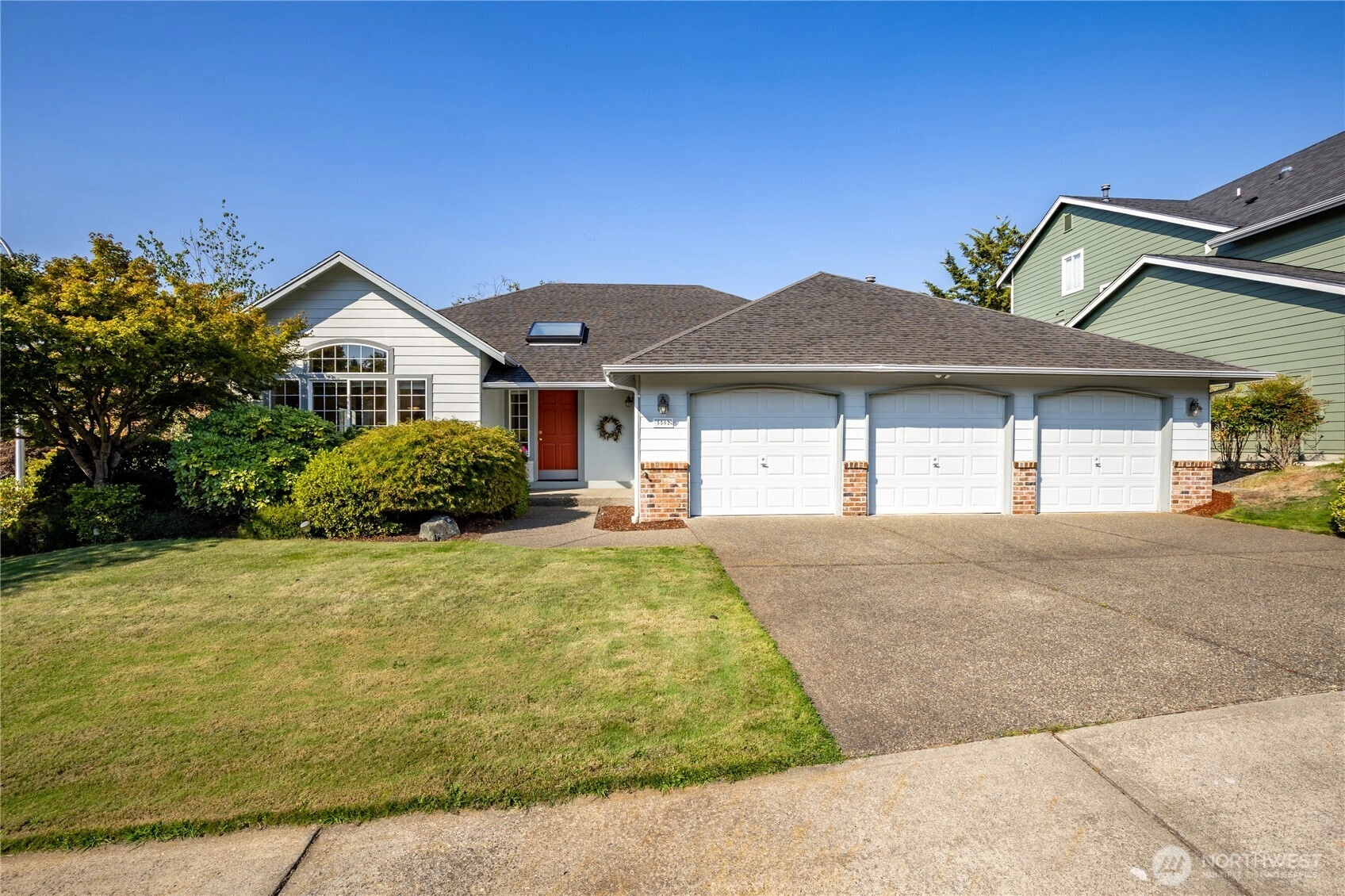 5502 Elizabeth Loop SE Unit  Auburn WA 98092