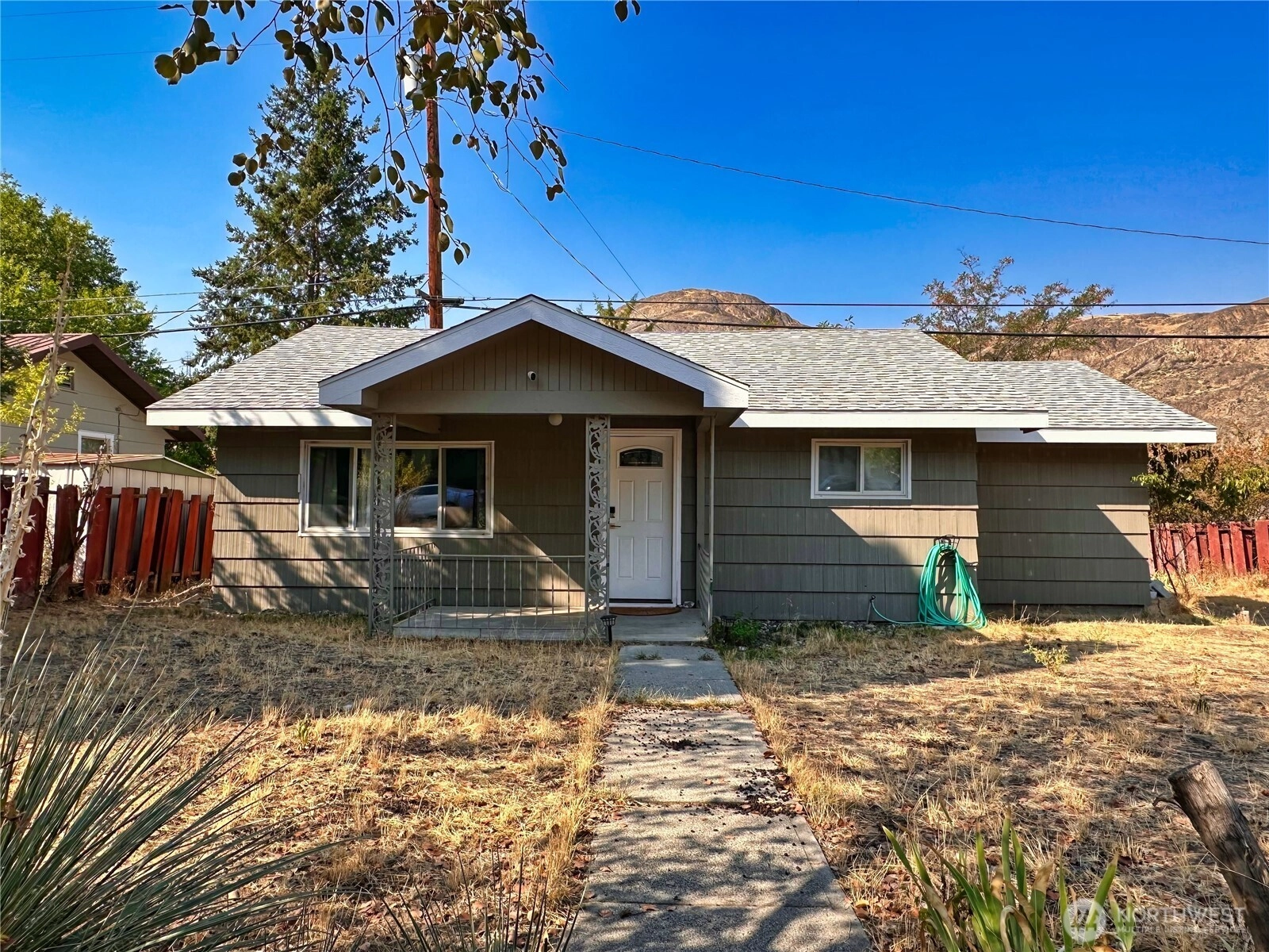 608 Aspen St Unit  Coulee Dam WA 99116